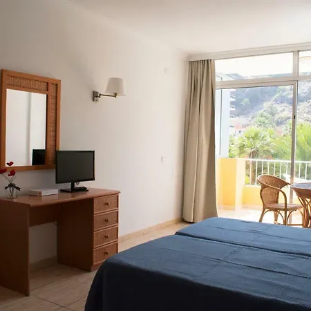 Estudio A 100 Metros De La Playa 아파트 *